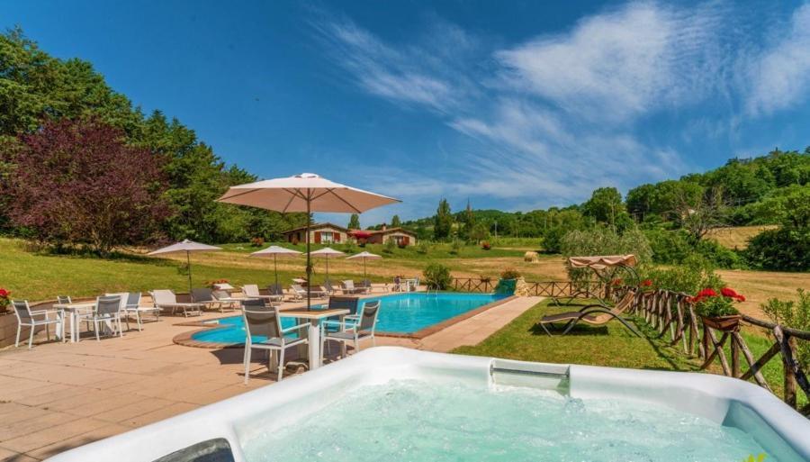 Aurora Villa Gubbio Bagian luar foto