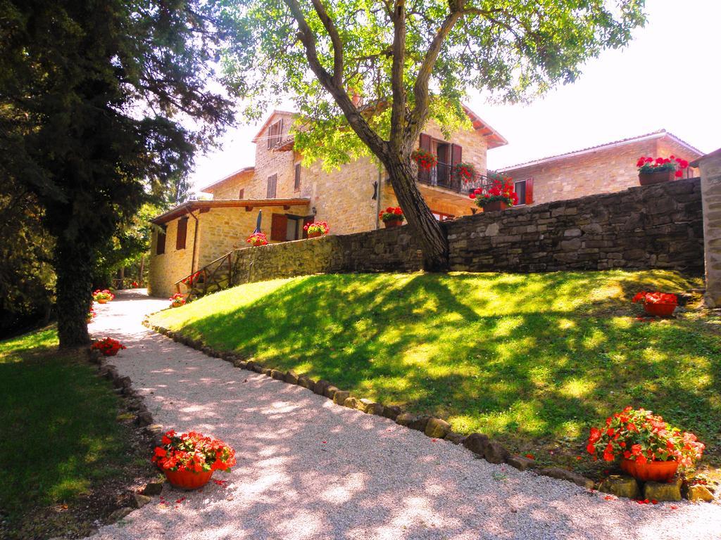 Aurora Villa Gubbio Bagian luar foto