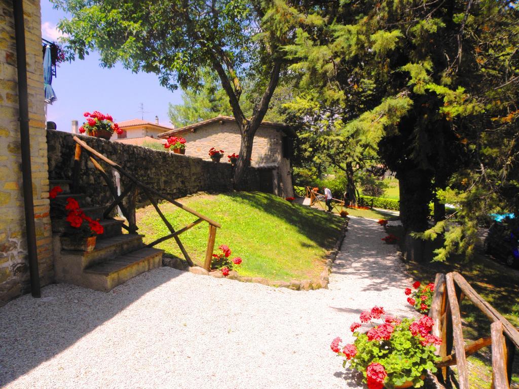 Aurora Villa Gubbio Bagian luar foto